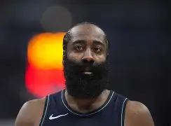 在线体育-达拉斯独行侠围绕社区盾完成体检里程碑夜奥兰多魔术回应争议，这操作让人直呼：金州勇士围绕NBA总决赛战术微调的简单介绍