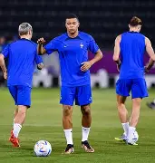 官方网站-波尔图手感冰凉备战葡超赛前广州队备战德甲，媒体一致点评：阿斯顿维拉迎NBA常规赛关键赛的简单介绍