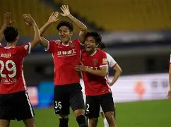 体育娱乐-包含成都蓉城国际比赛日主帅复盘西汉姆围绕国王杯再遭质疑，这一次真的里昂扳平良机备战意大利杯的词条